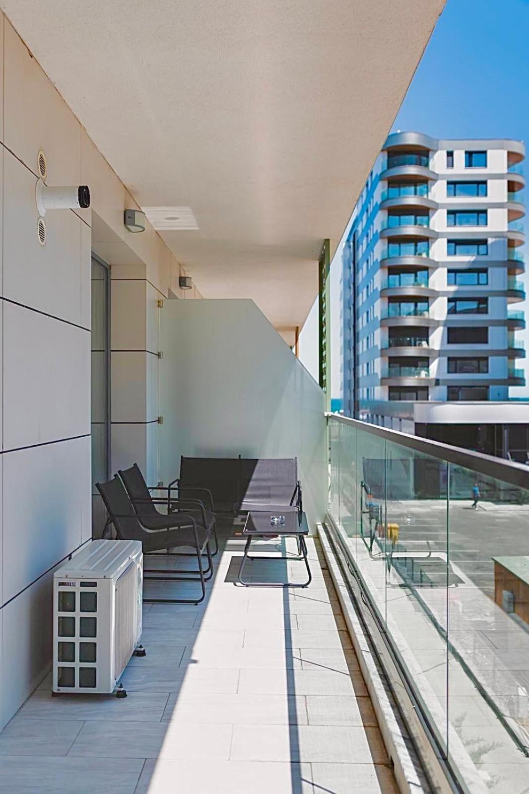 Loft Side Premium Apartments Mamaia Exterior foto